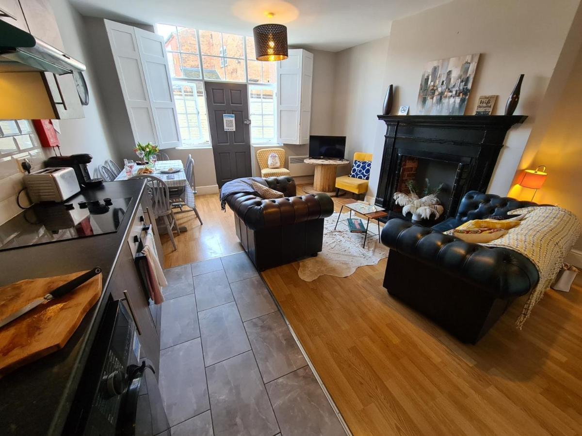 Coopers, Ground Floor Apartment With 2 Bedrooms And 2 Bathrooms Within A Georgian Listed Building Burton-upon-Trent Exteriör bild