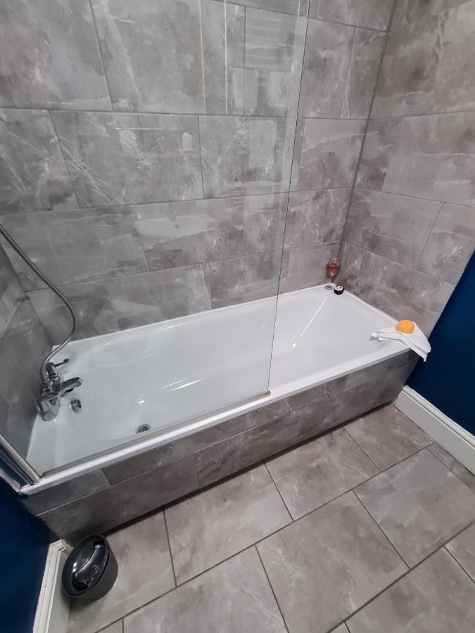 Coopers, Ground Floor Apartment With 2 Bedrooms And 2 Bathrooms Within A Georgian Listed Building Burton-upon-Trent Exteriör bild